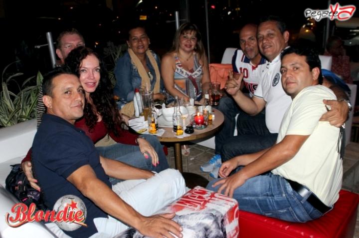 Foto 21 de Blondie - 4to FDS Nov 2014 en Blondie Bar Cali, Cali