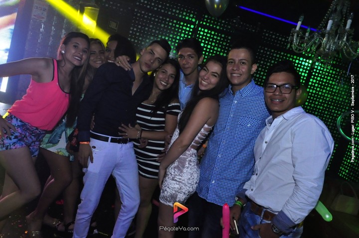 Foto 41 de PISO V - sábado 2 de sep 2017 en Bar Piso V Bucaramanga, Bucaramanga