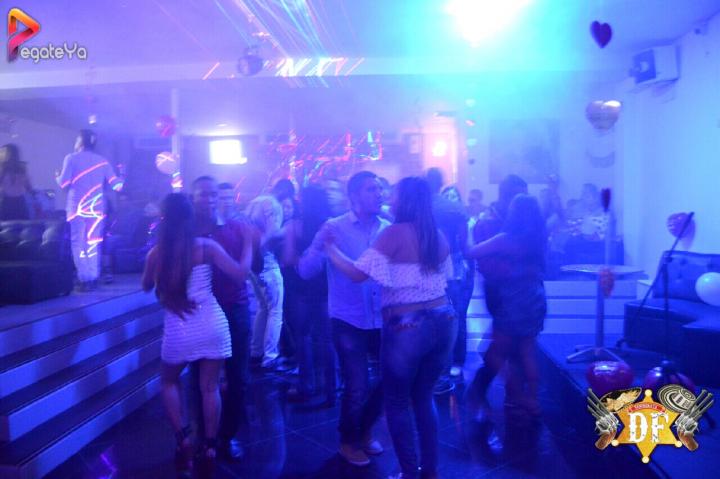 Foto 22 de EL DF - 2do Fds Mayo 2017 en El DF Club Discoteca