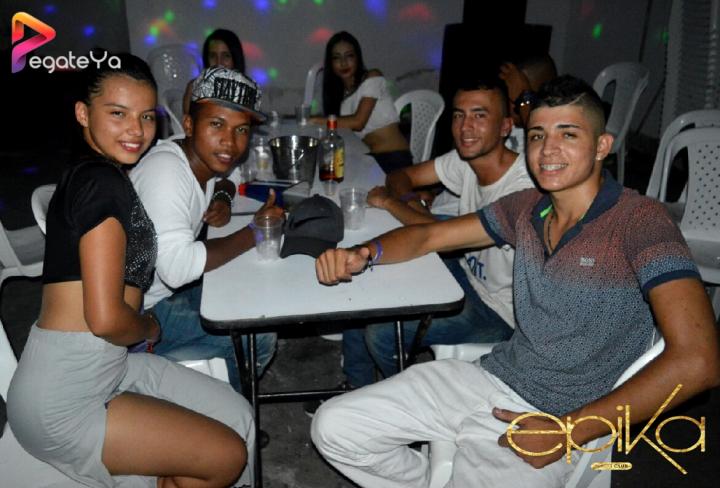 Foto 36 de Epika - Amor & Amistad Sep. 2016 en Epika Night Club, Cali