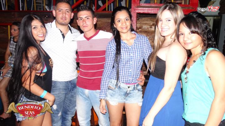 Foto 35 de Bendito Seas - 5to FDS Nov 2014 en Discoteca Bendito Seas Medellin, Medellín