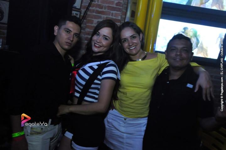 Foto 4 de CHIFLAS - 29 Octubre 2016 en El Viejo Chiflas Restaurante, Cali