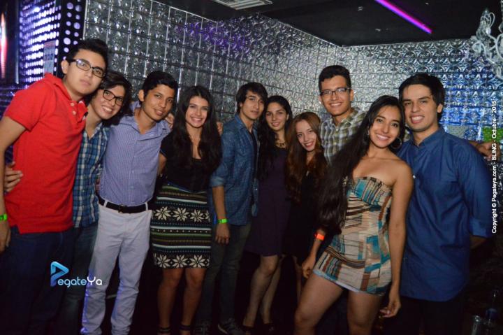 Foto 21 de Bar Bling - viernes 16 oct 2015 en Bar Bling Bucaramanga, Bucaramanga