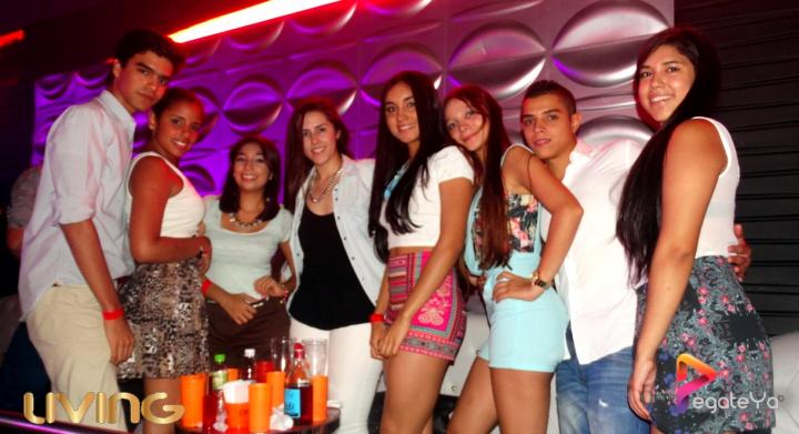 Foto 6 de Living - Abril 25 del 2015 en Living Night Club, Cali