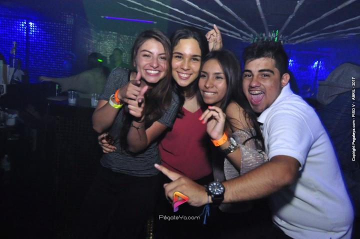 Foto 39 de PISO V - Sabado 8 de abril de 2017 en Bar Piso V Bucaramanga, Bucaramanga