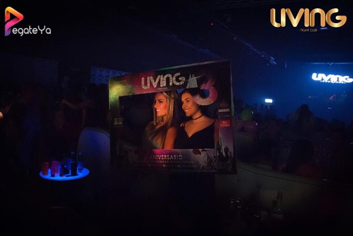 Foto 15 de Living Night Club - 1er fds Junio 2016 en Living Night Club, Cali