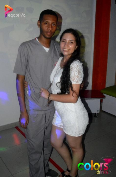 Foto 17 de Colors Dinks - 4to FDS Junio 2015 en Colors Dinks, Cali