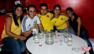 Foto 38 de Octubre 12 del 2013 en Black Jack Food & Drinks