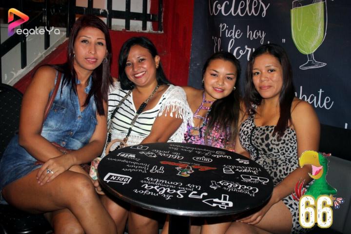 Foto 25 de La lora Bar - 1er Fds Junio 2016 en La Lora Bar, Cali