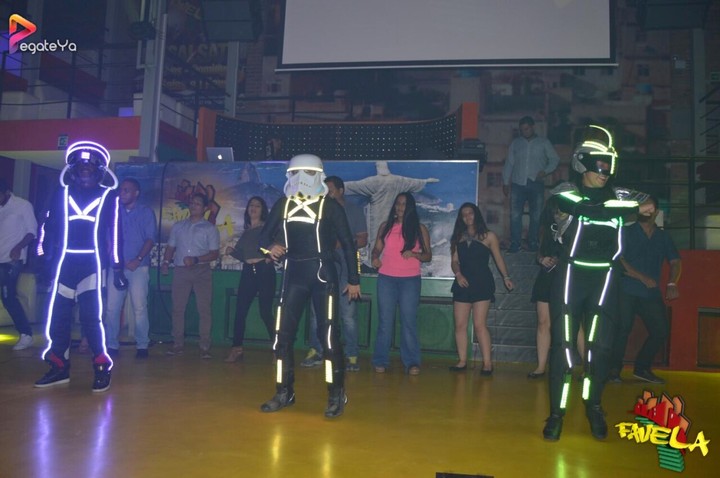 Foto 13 de Favela - 4to Fds Sept. 2017 en Favela Club Menga, Cali