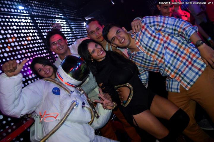 Foto 35 de Discoteca Bling Bucaramanga en Bar Bling Bucaramanga, Bucaramanga