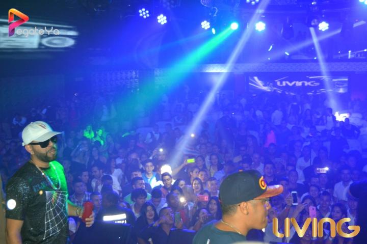 Foto 121 de Living - 3er & 4To Fds Octubre 2016 en Living Night Club, Cali
