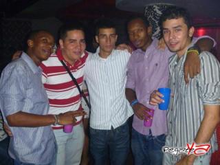Foto 40 de Mayo 12 del 2012 en Babel / Barra Libre Cali, Cali