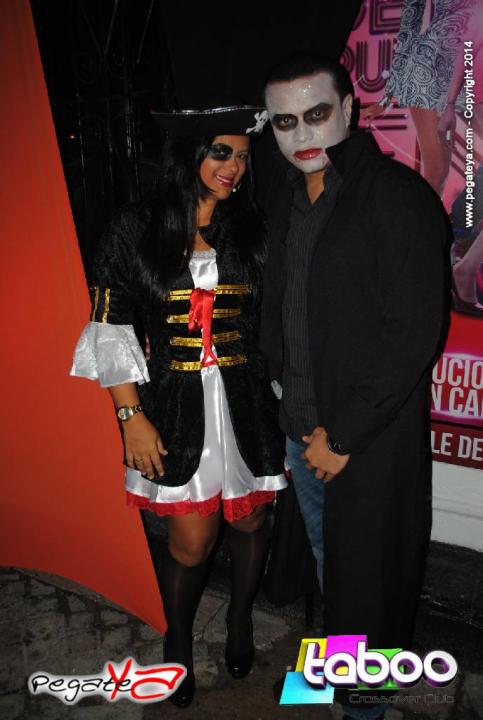 Foto 31 de Taboo Halloween 2014 en Discoteca Taboo Cartagena, Cartagena