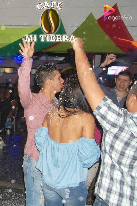 Foto 20 de Cafe Mi Tierra- 1er Fds Abril 2016 en Cafe Mi Tierra, Cali