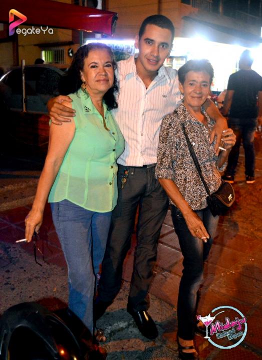 Foto 9 de Midaju - 5to FDS Agosto 2015 en Midaju Bar