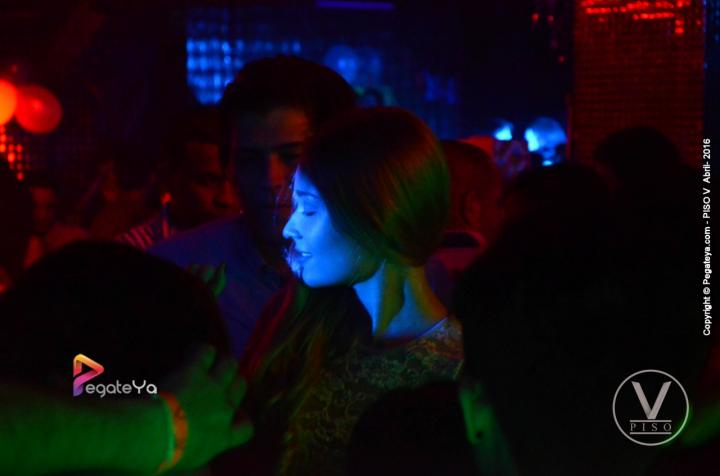 Foto 25 de PISO V - Sabado 16 de abril 2016 en Bar Piso V Bucaramanga, Bucaramanga