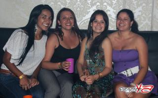 Foto 3 de Octubre 12 del 2013 en Babel / Barra Libre Cali, Cali