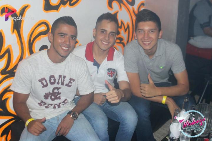 Foto 3 de Midaju - 3er FDS Oct 2015 en Midaju Bar