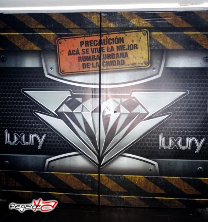 Foto 23 de Luxury - Agosto 23 en Discoteca Luxury Medellin, Medellín