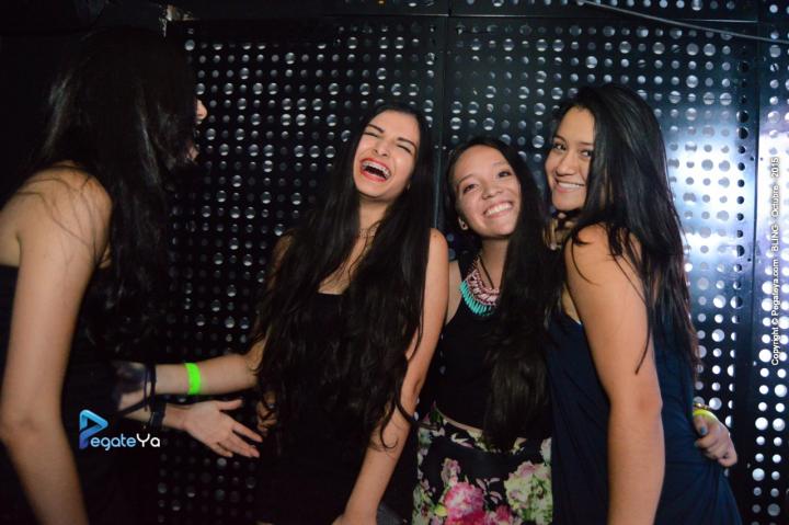 Foto 22 de Bar Bling - viernes 16 oct 2015 en Bar Bling Bucaramanga, Bucaramanga