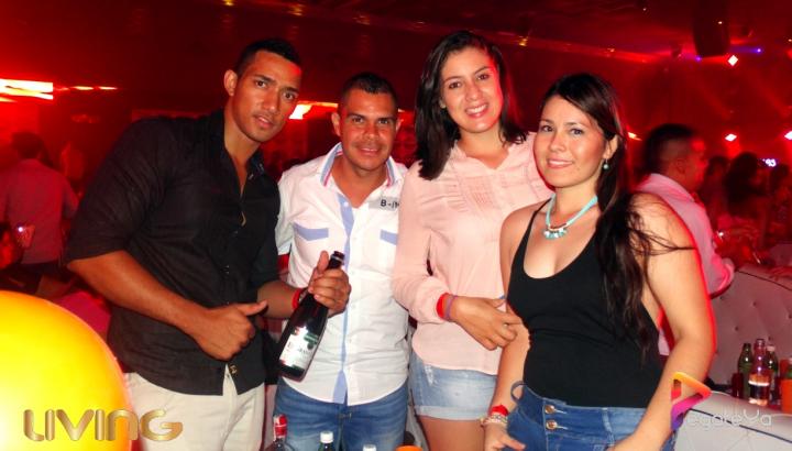 Foto 7 de Living - Abril 25 del 2015 en Living Night Club, Cali