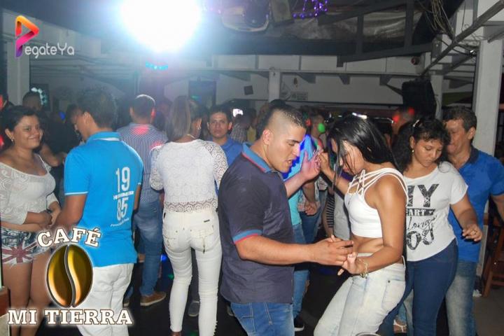 Foto 11 de Cafe Mi Tierra - 4to FDS Feb 2016 en Cafe Mi Tierra, Cali