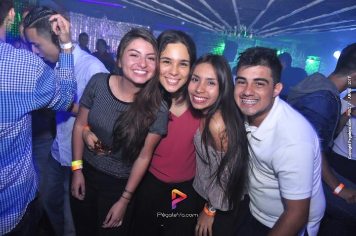 Foto 40 de PISO V - Sabado 8 de abril de 2017 en Bar Piso V Bucaramanga, Bucaramanga
