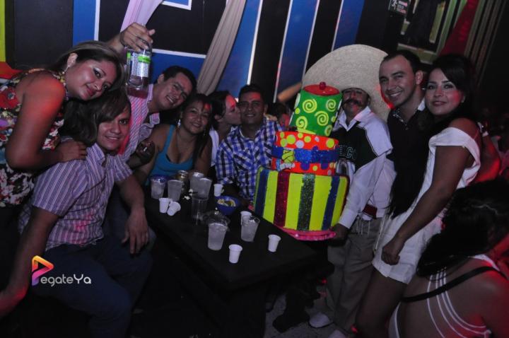 Foto 18 de El Manicomio sábado 09 de mayo 2015 en Discoteca El Manicomio Bucaramanga, Bucaramanga