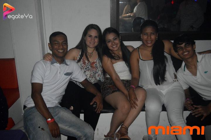 Foto 28 de Miami Bar - Amor & Amistad 2016 en Miami Bar Cali, Cali