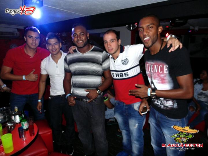 Foto 51 de Rancheeton - Amor y Amistad en Rancheton Cali, Cali