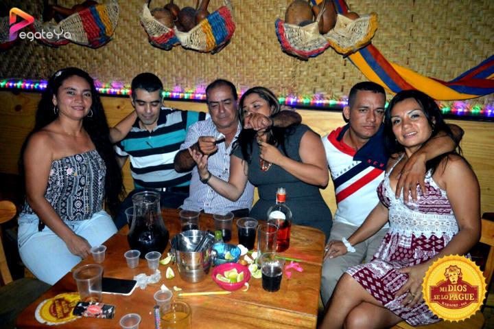 Foto 34 de Mi Dios Se LO Pague - 4to Fds Abril 2016 en Fonda Mi Dios Se Lo Pague, Cali