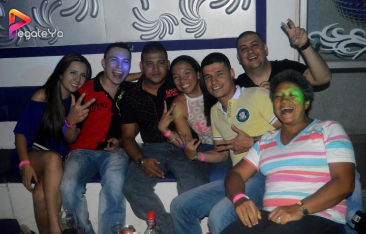 Foto 33 de Ahma Bar - Amor y Amistad 2015 en Ahma Cali, Cali