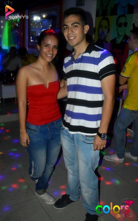 Foto 18 de Colors Dinks - 4to FDS Junio 2015 en Colors Dinks, Cali