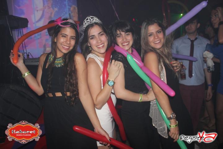Foto 10 de Kabaret Bar - Dic 6 y 13 del 2014 en Kabaret - Granada, Cali