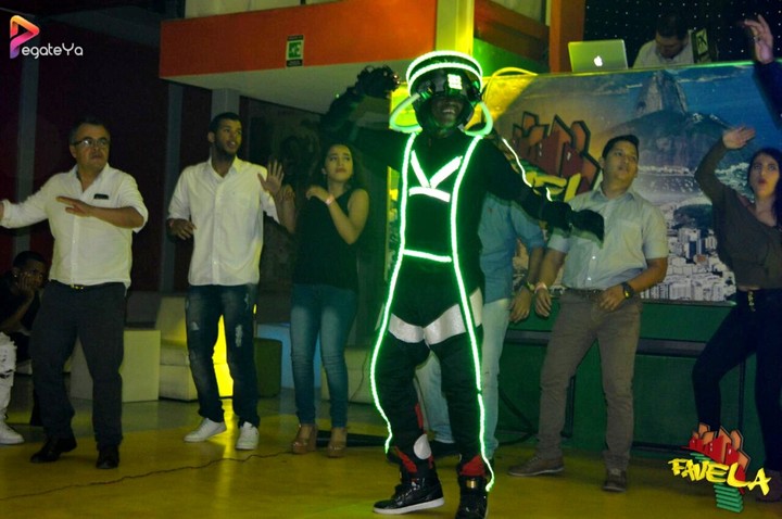 Foto 14 de Favela - 4to Fds Sept. 2017 en Favela Club Menga, Cali