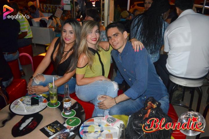 Foto 13 de Blondie - 4To Fds Mayo 2016 en Blondie Bar Cali, Cali