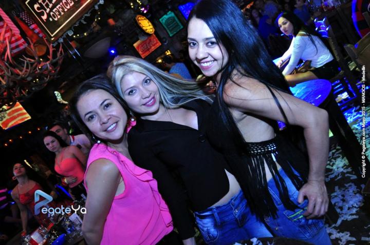 Foto 51 de Mangos Medellin - 22 -23 Mayo de 2015 en Discoteca Mangos Medellin, Medellín