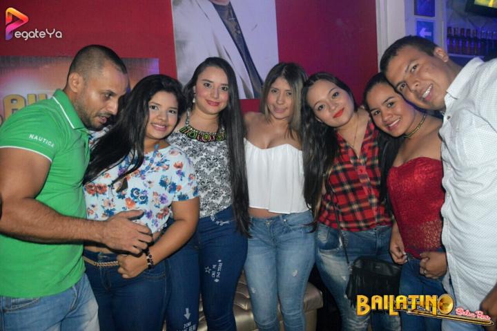 Foto 31 de Bailatino - 1er Fds Junio 2017 en Bailatino - Bar, Cali