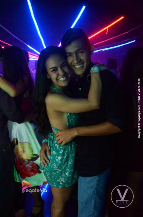 Foto 26 de PISO V - Sabado 16 de abril 2016 en Bar Piso V Bucaramanga, Bucaramanga