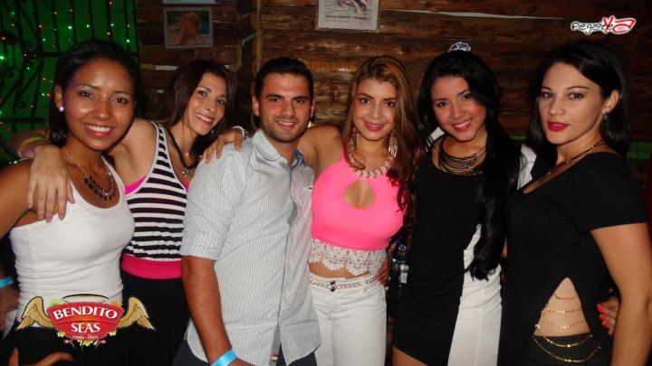 Foto 37 de Bendito Seas - 5to FDS Nov 2014 en Discoteca Bendito Seas Medellin, Medellín