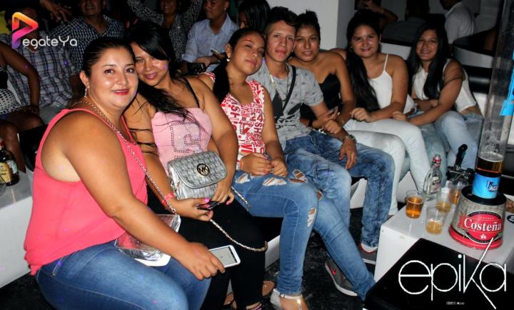 Foto 24 de Epika - Amor y Amistad 2015 en Epika Night Club, Cali