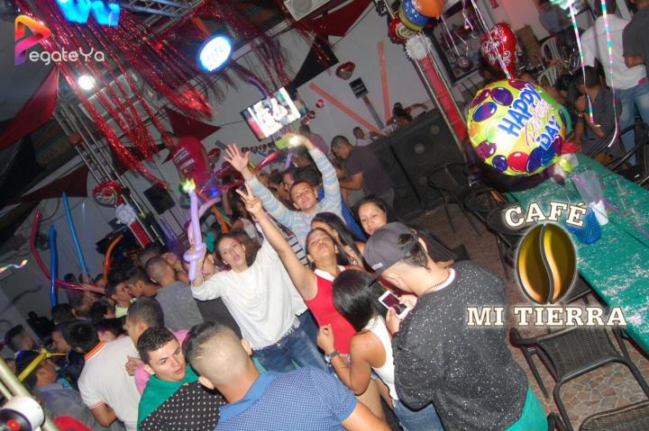 Foto 65 de Cafe mi Tierra - 5to Fds Abril 2016 en Cafe Mi Tierra, Cali