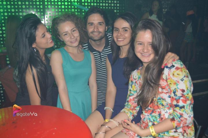 Foto 18 de Bar Bling sábado 28 de marzo 2015 en Bar Bling Bucaramanga, Bucaramanga
