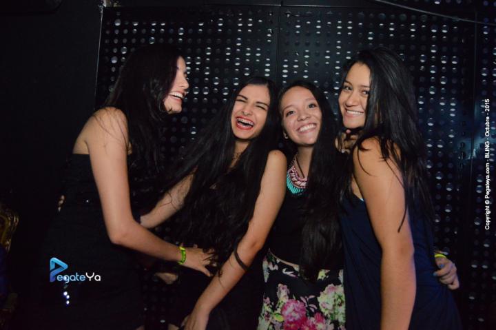 Foto 23 de Bar Bling - viernes 16 oct 2015 en Bar Bling Bucaramanga, Bucaramanga