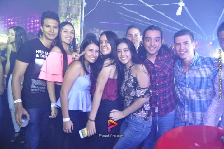 Foto 41 de PISO V - Sabado 8 de abril de 2017 en Bar Piso V Bucaramanga, Bucaramanga