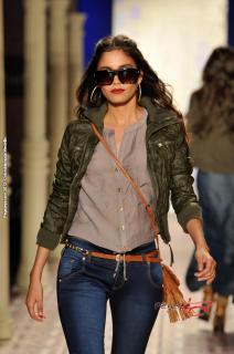 Foto 144 de Pasarela Studio F - 2012 en Fotos Colombiamoda, Medellín