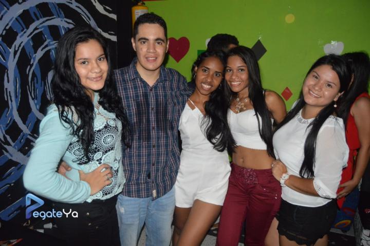 Foto 7 de El manicomio sabado 7 de marzo de 2015 en Discoteca El Manicomio Bucaramanga, Bucaramanga