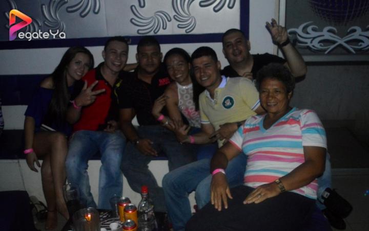 Foto 34 de Ahma Bar - Amor y Amistad 2015 en Ahma Cali, Cali