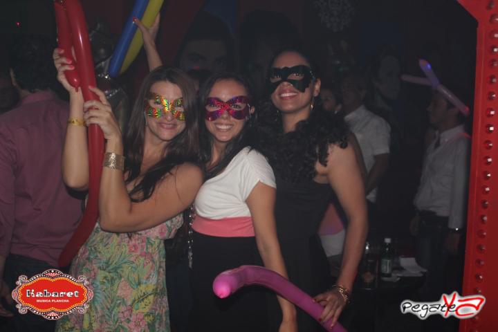 Foto 11 de Kabaret Bar - Dic 6 y 13 del 2014 en Kabaret - Granada, Cali
